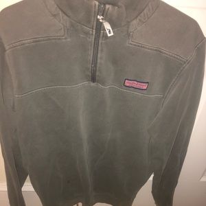 S size Vineyard vine sweater